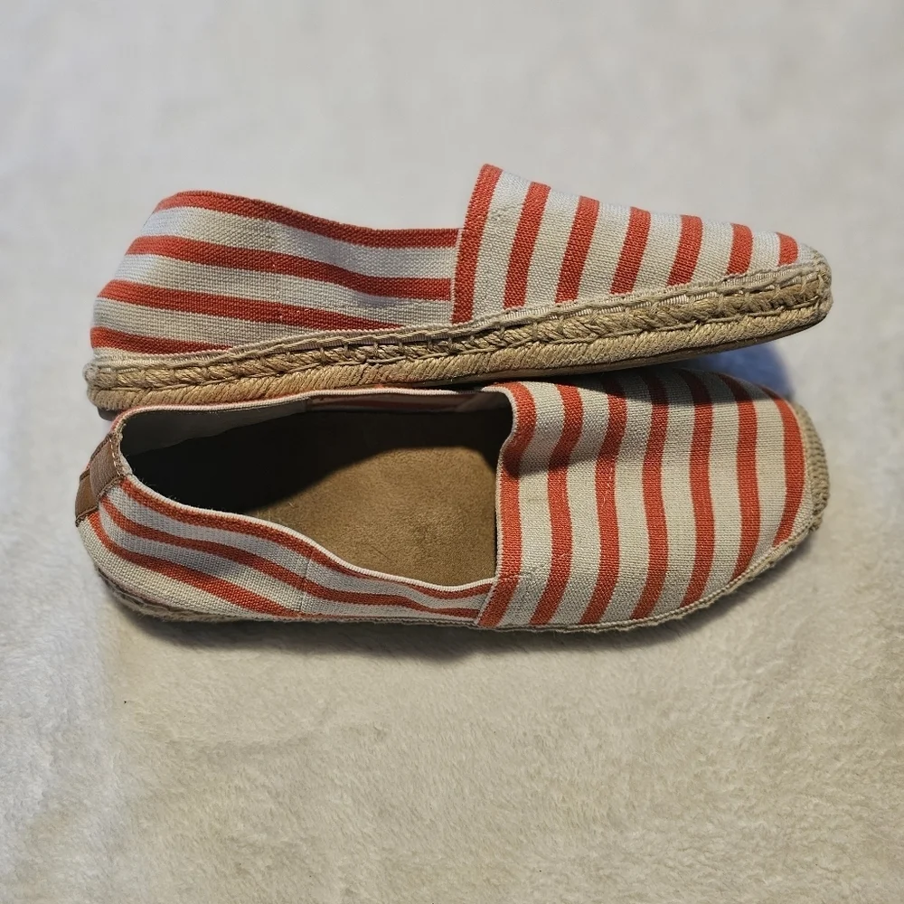 Vionic Size 8 Valeri Canvas Striped Slip On Espadrille Loafers